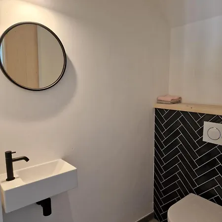 Nest * 魏斯布里阿赫